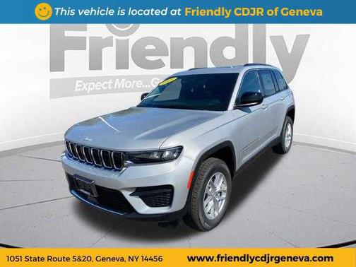 2025 Jeep Grand Cherokee Laredo