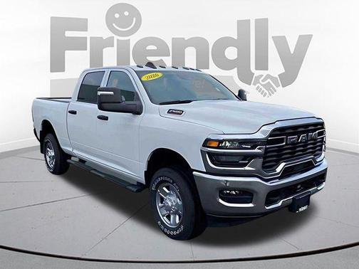 Bright White Clearcoat 2026 RAM 2500 Tradesman Crew Cab 4x4 6'4' Box