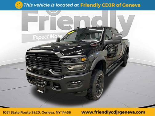 Diamond Black Crystal Pearlcoat 2026 RAM 2500 Tradesman Crew Cab 4x4 6'4' Box