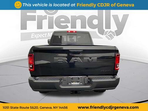 Diamond Black Crystal Pearlcoat 2026 RAM 2500 Tradesman Crew Cab 4x4 6'4' Box