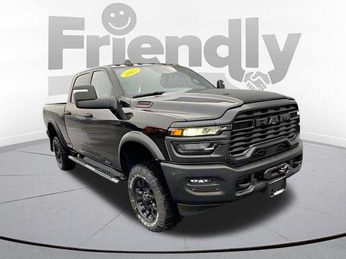 Diamond Black Crystal Pearlcoat 2026 RAM 2500 Tradesman Crew Cab 4x4 6'4' Box