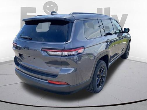 Baltic Gray Metallic Clearcoat 2026 Jeep Grand Cherokee L Altitude