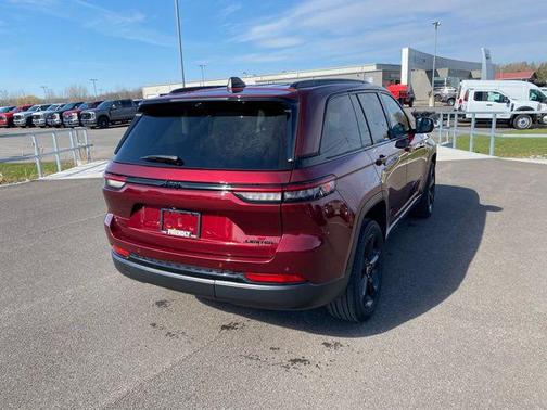 Velvet Red Pearlcoat 2023 Jeep Grand Cherokee Limited
