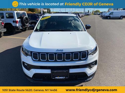 2022 Jeep Compass Latitude Lux