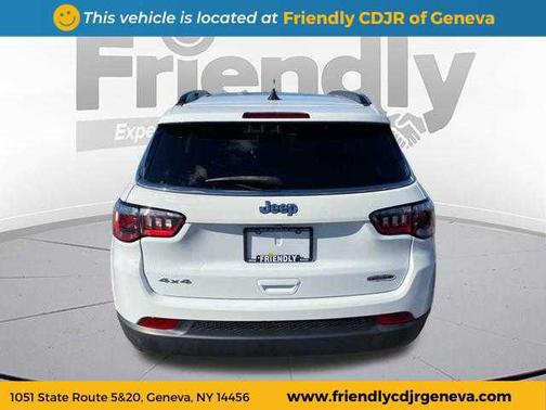 2022 Jeep Compass Latitude Lux