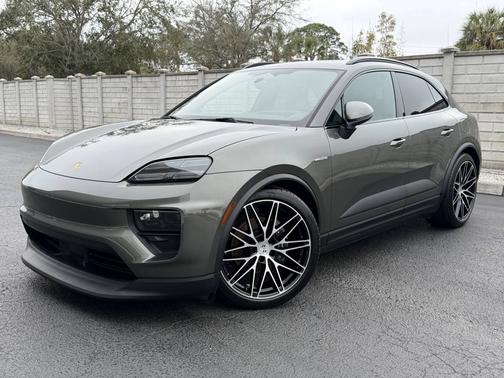 2024 Porsche Macan 