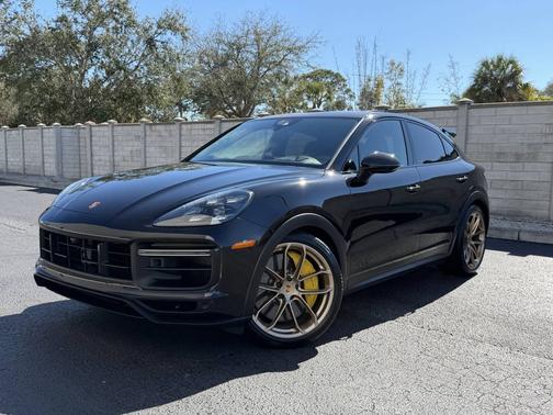 2023 Porsche Cayenne 