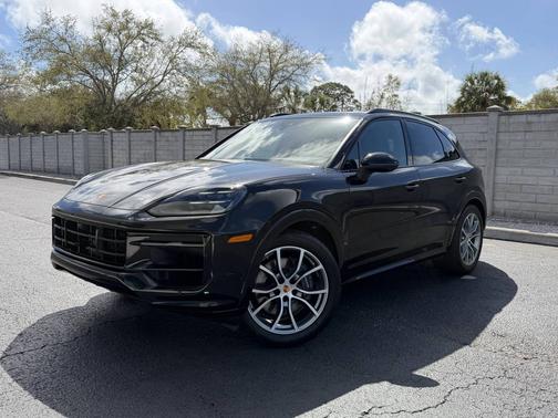 2025 Porsche Cayenne 