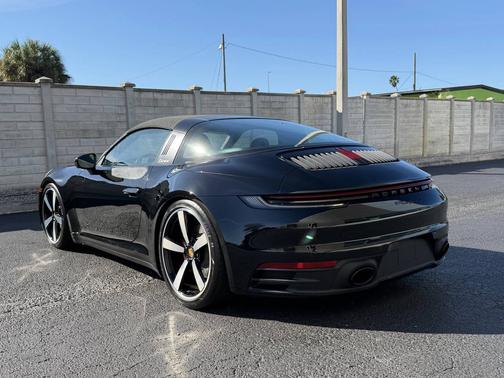 2023 Porsche 911 