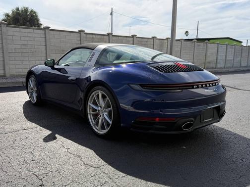 2021 Porsche 911 