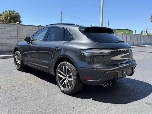 Volcano Grey Metallic 2026 Porsche Macan