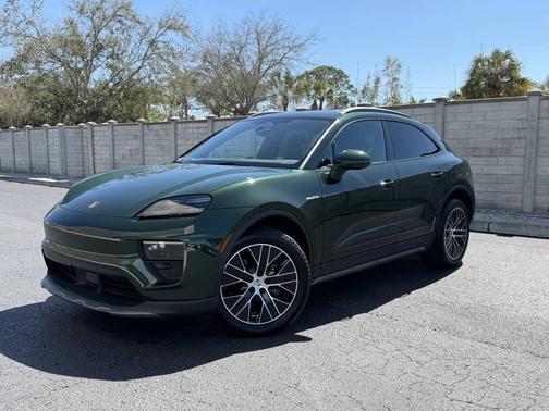 2025 Porsche Macan 