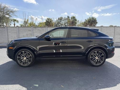 2024 Porsche Cayenne 