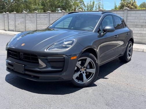 Volcano Grey Metallic 2023 Porsche Macan