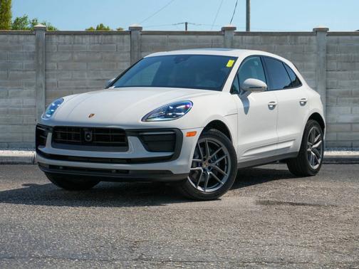 2025 Porsche Macan 