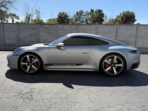 2021 Porsche 911 