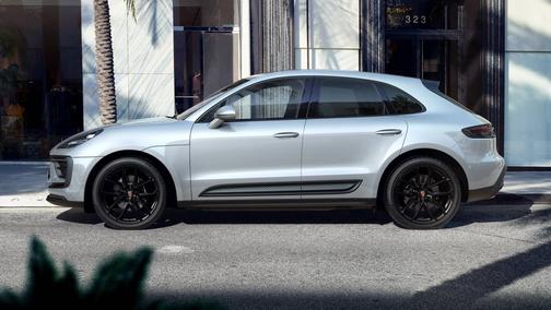 2022 Porsche Macan 