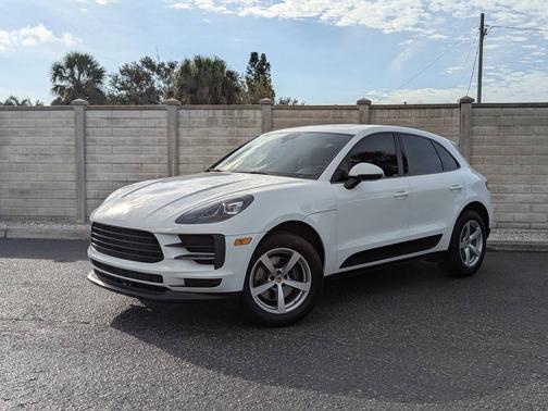 2020 Porsche Macan 