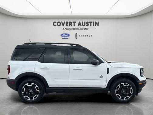 OXFORD WHITE 2024 Ford Bronco Sport OUTER BANKS