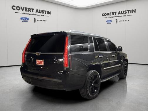 2018 Cadillac Escalade LUXURY