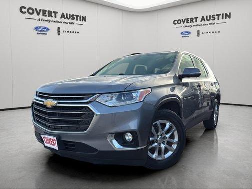 Steel Metallic 2019 Chevrolet Traverse LT Cloth