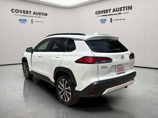 2022 Toyota Corolla Cross XLE