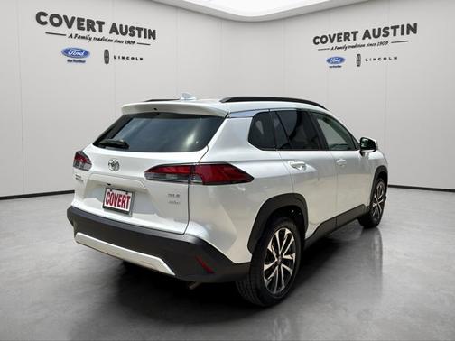 2022 Toyota Corolla Cross XLE