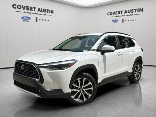2022 Toyota Corolla Cross XLE