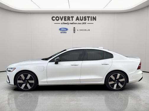 2024 Volvo S60 T8 PLUS DARK THEME