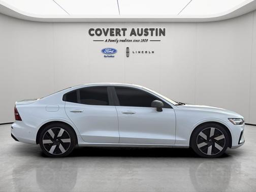 2024 Volvo S60 T8 PLUS DARK THEME