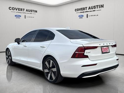2024 Volvo S60 T8 PLUS DARK THEME