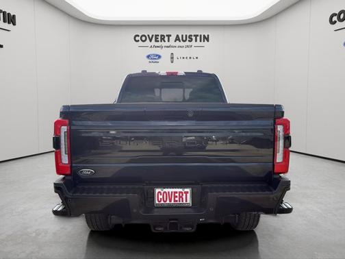 2025 Ford F-250 PLATINUM