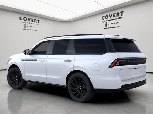 White Metallic 2026 Lincoln Navigator Reserve