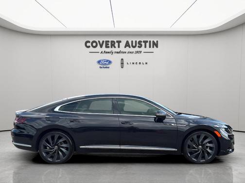 Deep Black Pearl Effect 2023 Volkswagen Arteon 2.0T SEL R-Line