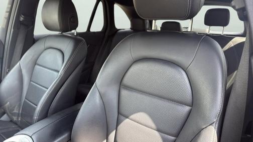 2019 Mercedes-Benz GLC 300 BASE 4MATIC