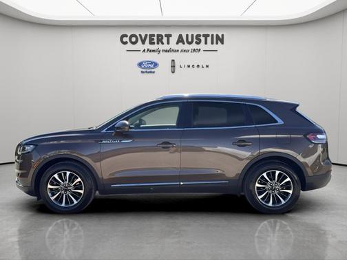 2022 Lincoln Nautilus STANDARD