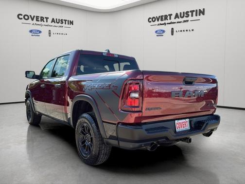 Delmonico Red Pearlcoat 2025 RAM 1500 REBEL