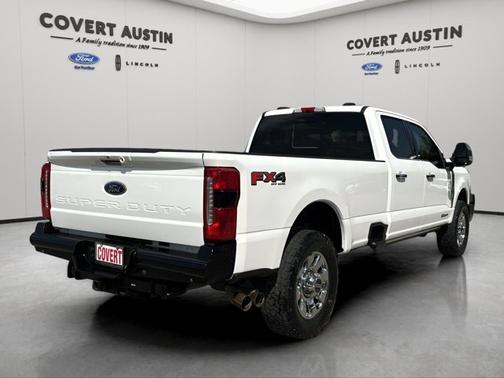 2023 Ford F-350 LARIAT SUPER DUTY