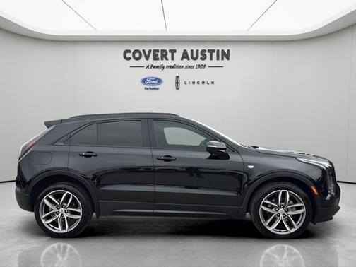 2022 Cadillac XT4 SPORT