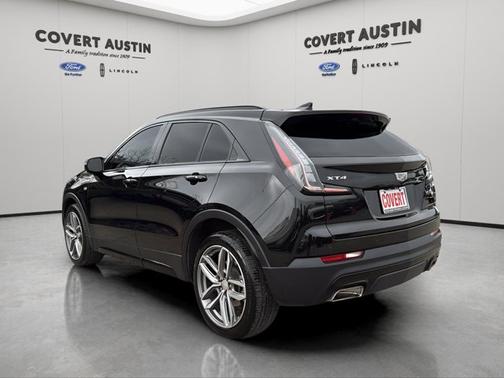 2022 Cadillac XT4 SPORT