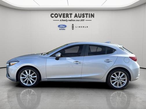 2017 Mazda Mazda3 GRAND TOURING