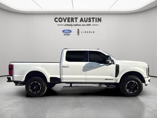 2025 Ford F-250 PLATINUM