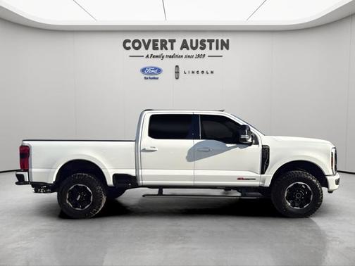 2025 Ford F-250 PLATINUM