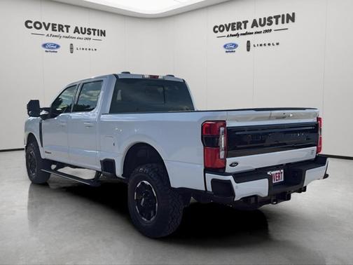 2025 Ford F-250 PLATINUM