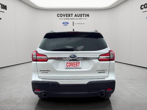 Crystal White Pearl 2022 Subaru Ascent Touring 7-Passenger