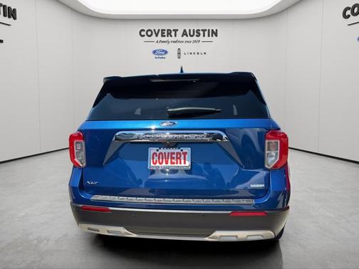 ATLAS BLUE METALLIC 2020 Ford Explorer XLT