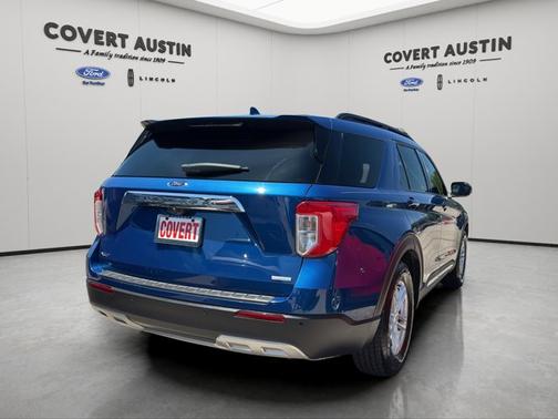 ATLAS BLUE METALLIC 2020 Ford Explorer XLT