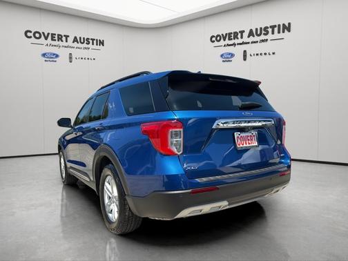 ATLAS BLUE METALLIC 2020 Ford Explorer XLT