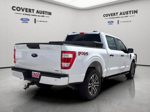 Oxford White 2022 Ford F-150 XLT