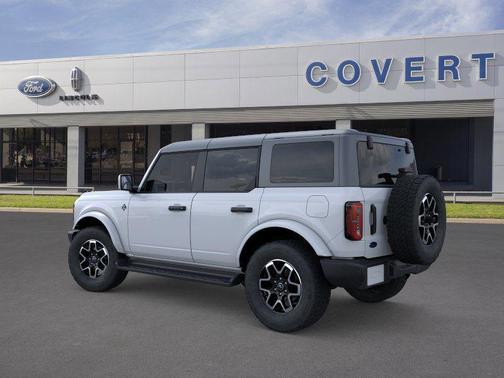 Oxford White 2026 Ford Bronco Outer Banks